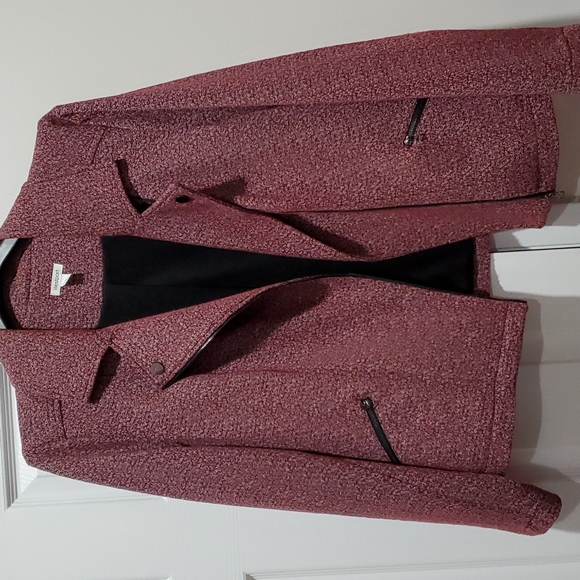 Red Pattern Blazer - Picture 4 of 6